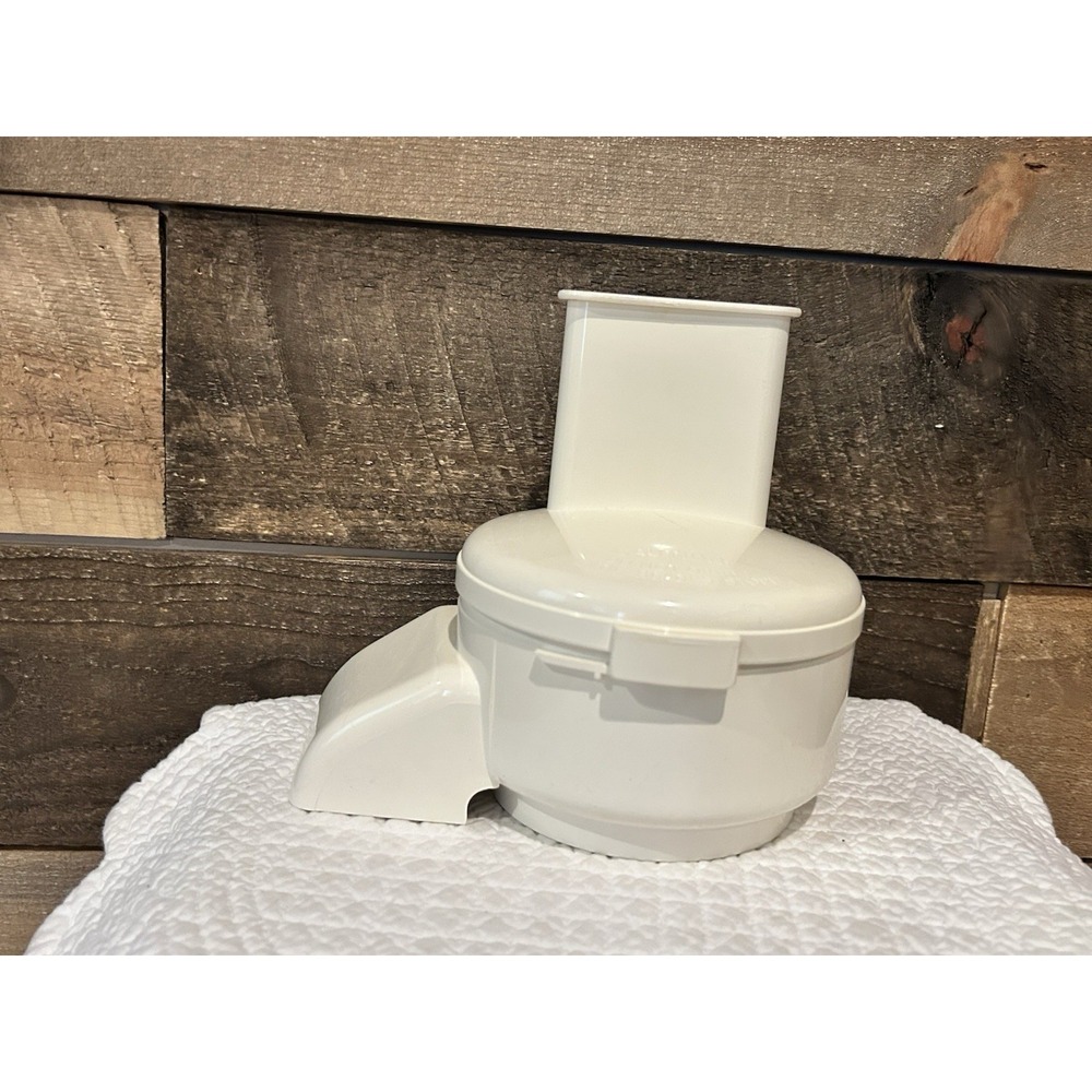 SUNBEAM OSKAR MODEL 14081 FOOD PROCESSOR REPLACEMENT PARTS ONLY CHUTE BOWL